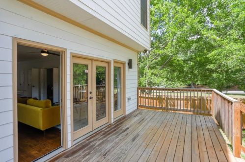 300 Holderness St, Atlanta GA 30310-1306 exterior