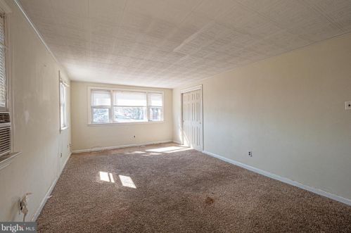 145 Isabel Ave, Manor PA 19036-1407 exterior