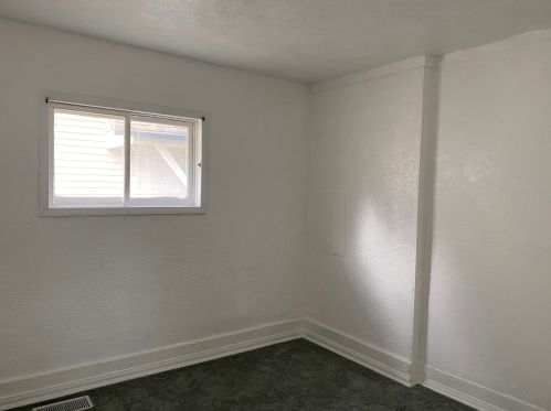 246 Laketon Ave, Meskegon MI  49441-2665 exterior