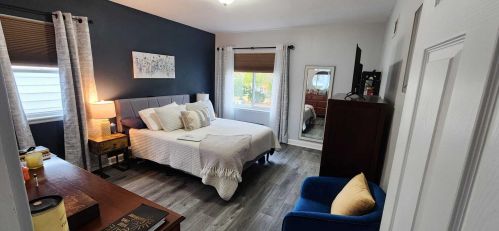 3625 Whitnall Ave, Milwaukee WI 53207-4461 exterior