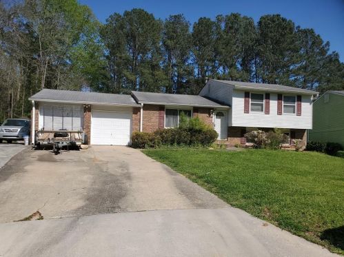 6860 Cainwood Dr, Atlanta, GA 30349-4712