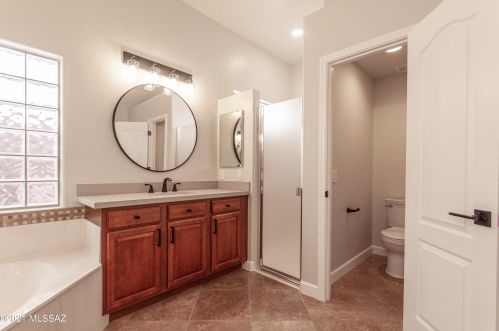 5999 Placita Pajaro, Tucson AZ  85718-3466 exterior