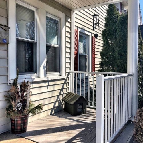 33 Gillette Ave, Springfield, MA 01118-1519