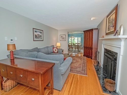 826 Vermont Ave, Pittsburgh, PA 15234-1222