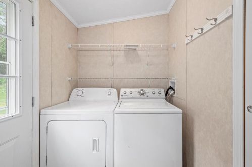 3828 Eliza St, Pittsburgh PA 15122-2033 exterior