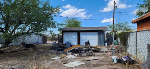 215 Lee St, Tucson AZ 85719-4338 exterior