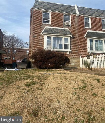 1833 Glendale Ave, Philadelphia, PA 19111-3402