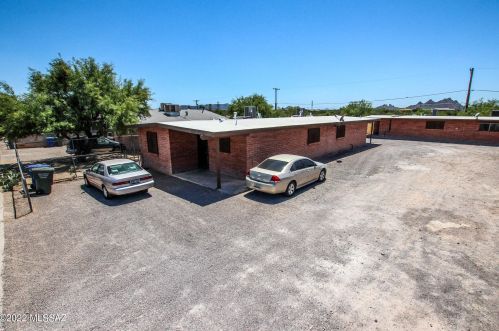 5040 17 St, Tucson AZ 85719-6766 exterior