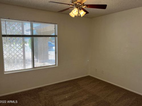 12605 42nd Ave, Phoenix AZ  85029-1913 exterior