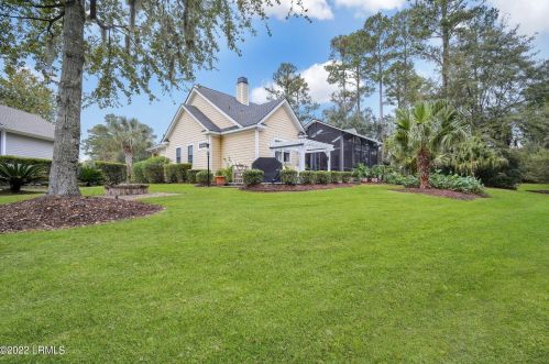 14 Halburton Cir, Bluffton SC 29910-7949 exterior