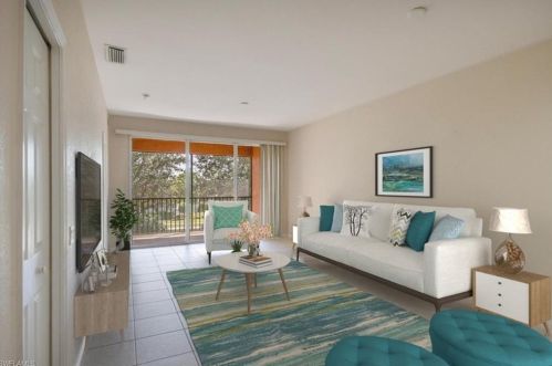 10044 Heather Ln, Naples, FL 34119-9029