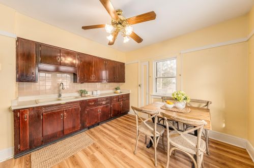 6418 Wright St, Milwaukee WI 53212-2940 exterior