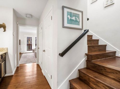 504 Dunwoody Chace, Atlanta GA 30328-6009 exterior