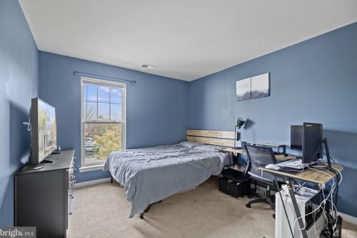 3923 Old Dominion Blvd, Alexandria VA 22305-1559 exterior