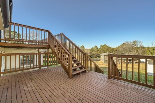 1784 Cherry Vly Cir, Atlanta GA 30316-4825 exterior