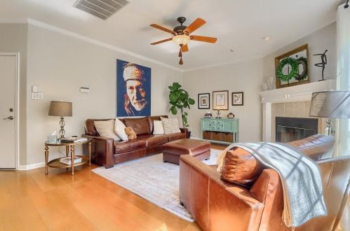 4948 China Gdn Dr, Austin TX 78730-3576 exterior