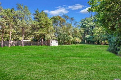 1345 Locust Ave, Bohemia NY 11716-2183 exterior