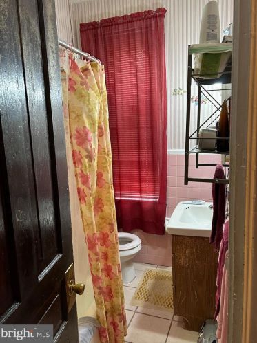 1250 56 St, Philadelphia PA 19143-4003 exterior