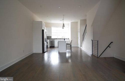 1411 Darien St, Philadelphia PA  19147-5705 exterior