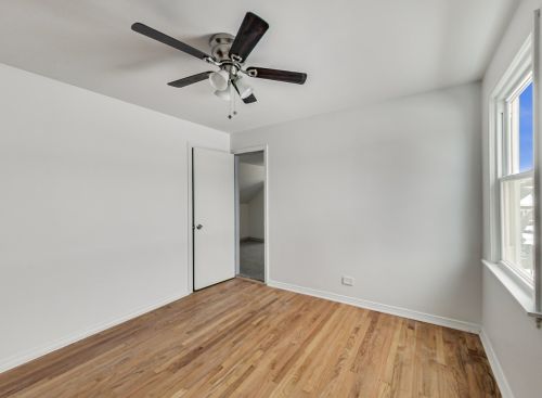 1719 Melvina Ave, Chicago IL 60646-1123 exterior