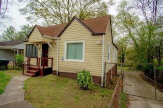 129 Burbank Dr, Atlanta GA  30314-2520 exterior