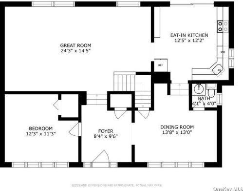 16 Dovecote Ln, Commack NY 11725-2707 exterior