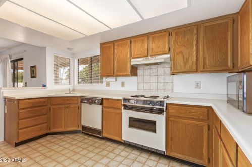 9702 Foster Ave, Chandler AZ 85248-6615 exterior