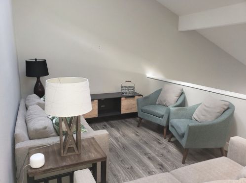 2467 Avenita Alpera, Tustin CA 92782-9004 exterior