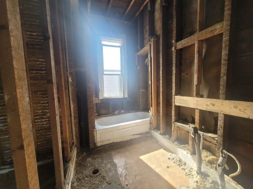 642 95th St, Chicago IL  60619-7758 exterior