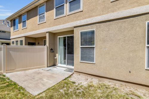 3939 Spencer Crst Ln, Taylorsville UT 84084-5004 exterior