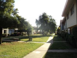 1686 Campbell Ave, Phoenix AZ  85015-3829 exterior