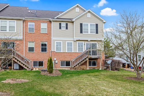 1553 Brompton Ln, Bull Valley, IL 60014-1917