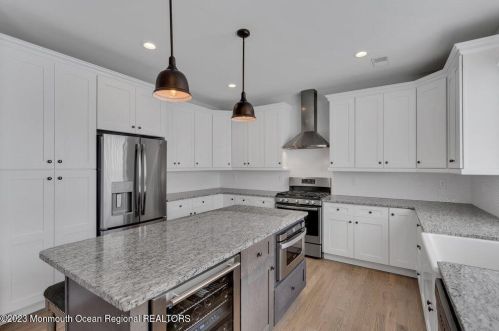 1161 Ridgefield Dr, Point Pleasant Beach NJ  08742-2948 exterior