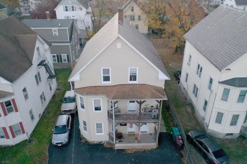 15 Vine St, Woonsocket, RI 02895-1131