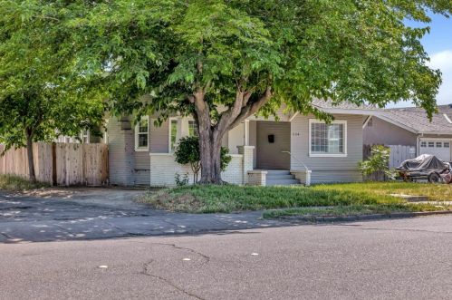 224 Vermont Ave, Turlock, CA 95380-5353