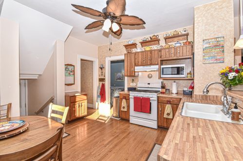 3825 84, Milwaukee WI 53228-1705 exterior