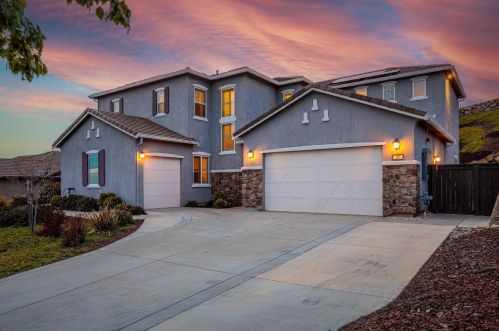 345 Eagle Creek Ct, Folsom, CA 95762