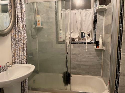 5637 Throop St, Chicago, IL 60636-1427