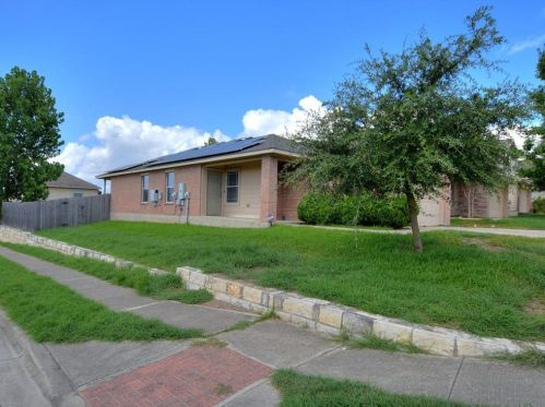 9025 China Rose Dr, Austin TX  78724-7247 exterior