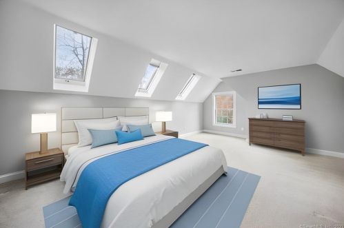 10 Azalea Ln, Ellington CT  06029-3063 exterior