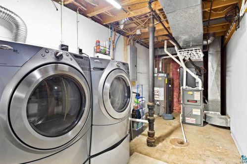 4530 Oakley St, Duluth MN 55804-1326 exterior