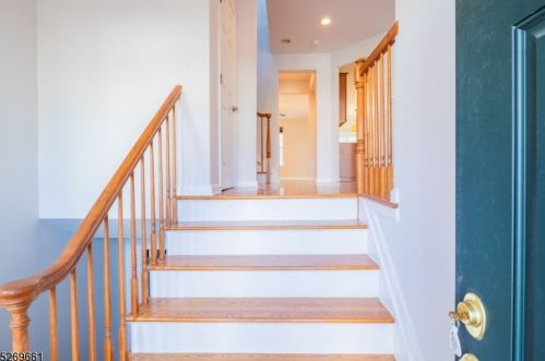 92 Hoover Ave, Princeton, NJ 08540-4636