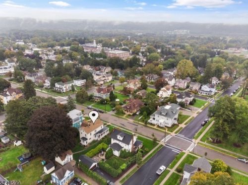 406 Moore St, Hackettstown NJ 07840-2142 exterior