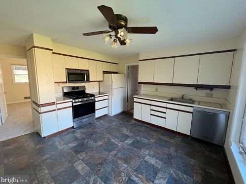 510 Vierling Dr, Silver Spring MD  20904-1009 exterior