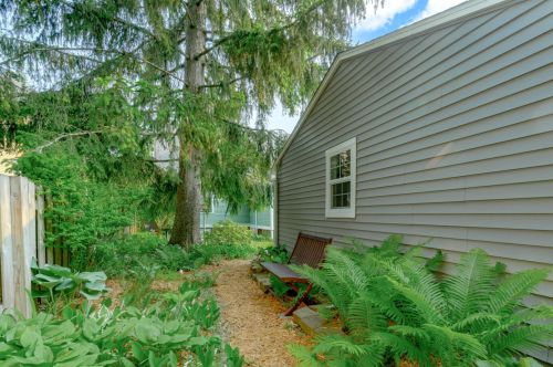 1309 Grand Ave, Kalamazoo, MI 49006-3265