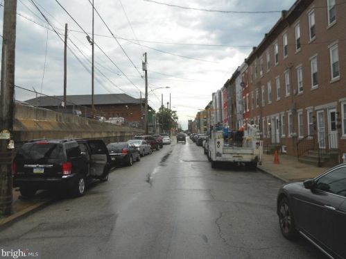 2011 9th St, Philadelphia PA  19122-1305 exterior