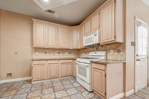 7222 Oak Walk Dr, Humble TX 77346-3174 exterior