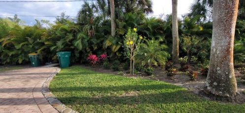 161 7 St, Naples FL 34117-2126 exterior