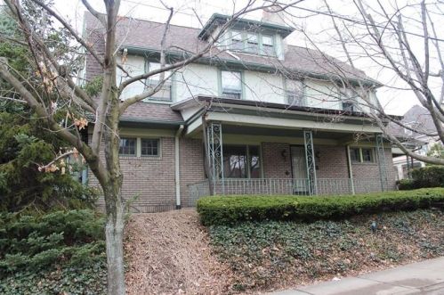 853 Collins Ave, Pittsburgh PA  15206-2275 exterior