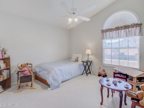 2124 Cathedral Rock Dr, Phoenix AZ 85045-1821 exterior